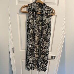 Sleeveless sheer vest